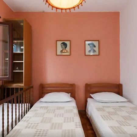 Apartment Smiljana *