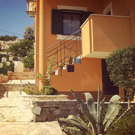 Apartment Smiljana *